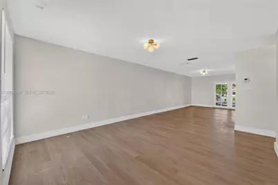 20816 SW 103rd Pl, Cutler Bay, FL 33189 - Photo 7