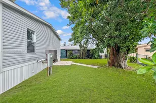 1910 SW 85th Ln, Davie, FL 33324 - Photo 27