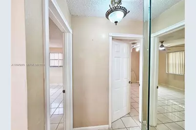 4596 E 8th Ct, Hialeah, FL 33013 - Photo 5