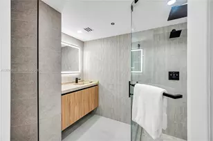 20185 E Country Club Dr, Aventura, FL 33180 - Photo 19