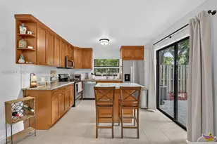 14285 SW 94th Cir Ln, Miami, FL 33186 - Photo 5