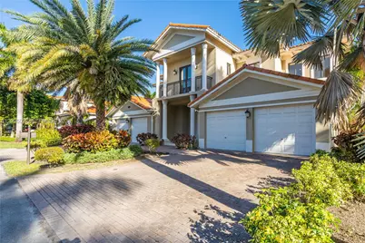 19529 SW 80th Ct, Cutler Bay, FL 33157 - Photo 3