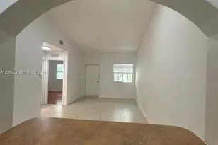 2920 SE 13th Ave, Homestead, FL 33035 - Photo 5