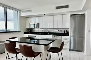 92 SW 3rd St, Miami, FL 33130 - Photo 37