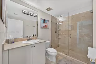 17555 Atlantic Blvd, Sunny Isles Beach, FL 33160 - Photo 21