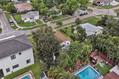17401 NE 11th Ct, Miami, FL 33162 - Photo 35