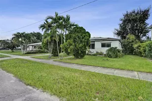 17401 NE 11th Ct, Miami, FL 33162 - Photo 3
