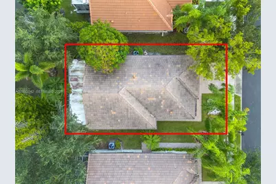 11817 SW 7th St, Pembroke Pines, FL 33025 - Photo 33