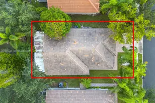 11817 SW 7th St, Pembroke Pines, FL 33025 - Photo 33