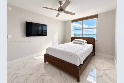 300 Bayview Dr #2014, Sunny Isles Beach, FL 33160 - Photo 11