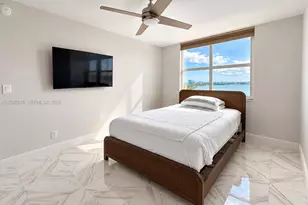 300 Bayview Dr, Sunny Isles Beach, FL 33160 - Photo 11