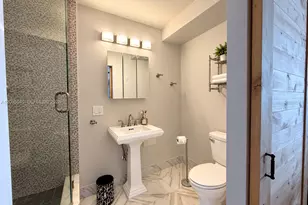 300 Bayview Dr, Sunny Isles Beach, FL 33160 - Photo 17