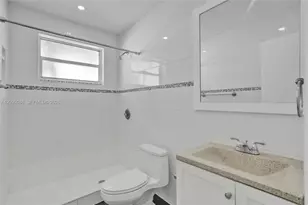 3074 SW 17th St, Miami, FL 33145 - Photo 31