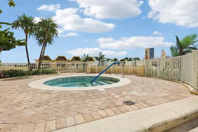20191 E Country Club Dr #1102, Aventura, FL 33180 - Photo 35