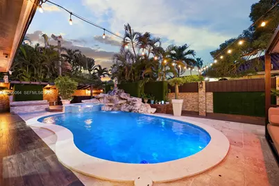 11000 SW 32nd St, Miami, FL 33165 - Photo 3