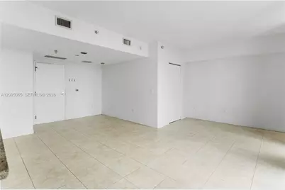 185 SW 7th St #3600, Miami, FL 33130 - Photo 3