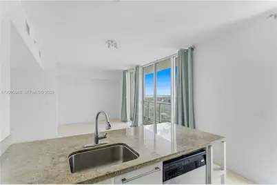 185 SW 7th St #3600, Miami, FL 33130 - Photo 7