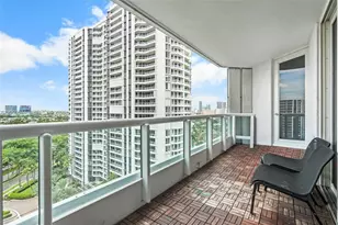 21055 Yacht Club Dr, Aventura, FL 33180 - Photo 33