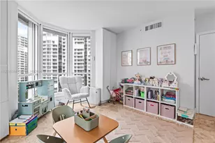 21055 Yacht Club Dr, Aventura, FL 33180 - Photo 31