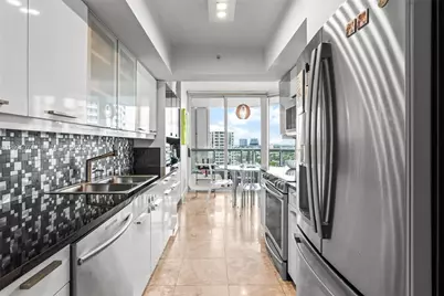 21055 Yacht Club Dr #1703, Aventura, FL 33180 - Photo 19