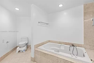 21055 Yacht Club Dr #1703, Aventura, FL 33180 - Photo 13