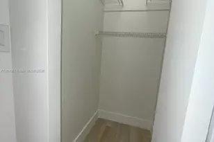 401 Ocean Dr, Miami Beach, FL 33139 - Photo 15