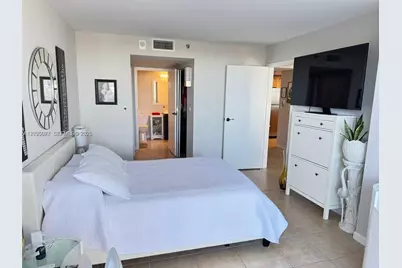 7601 E Treasure Dr #512, North Bay Village, FL 33141 - Photo 15