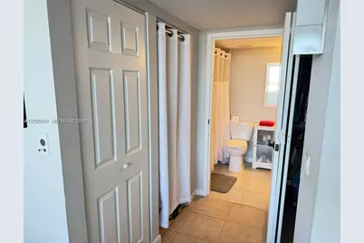 7601 E Treasure Dr #512, North Bay Village, FL 33141 - Photo 13