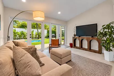 467 NE 55th Ter, Miami, FL 33137 - Photo 25