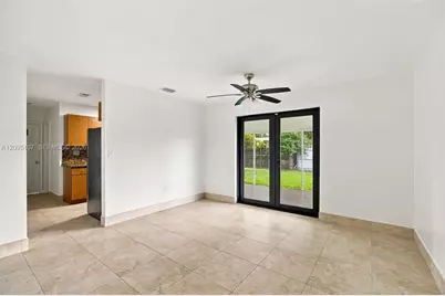 4920 SW 94th Ct, Miami, FL 33165 - Photo 11