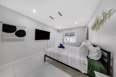 2612 SW 12th St, Miami, FL 33135 - Photo 21