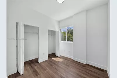 1021 NW 1st St #201, Miami, FL 33128 - Photo 11