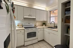1103 W 39th Terrace, Hialeah, FL 33012 - Photo 3