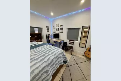 521 NW 44th Ave, Miami, FL 33126 - Photo 17