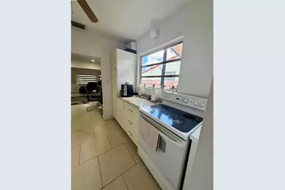 521 NW 44th Ave, Miami, FL 33126 - Photo 9