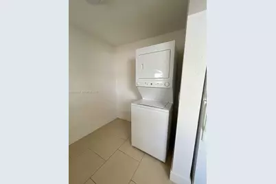 521 NW 44th Ave, Miami, FL 33126 - Photo 11
