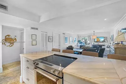 6901 Edgewater Dr #211, Coral Gables, FL 33133 - Photo 9