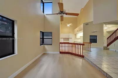 1043 SW 113th Ter, Pembroke Pines, FL 33025 - Photo 11