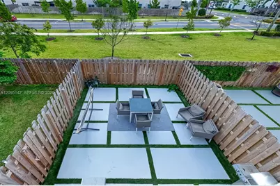 12221 NW 24th Pl, Miami, FL 33167 - Photo 33