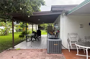 1051 W 47th St, Hialeah, FL 33012 - Photo 9