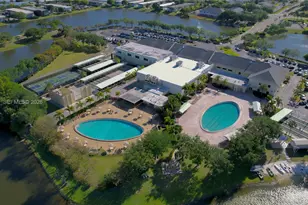107 Canterbury E, West Palm Beach, FL 33417 - Photo 9