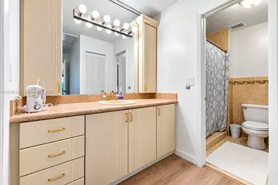 16273 Laurel Dr #7, Weston, FL 33326 - Photo 11