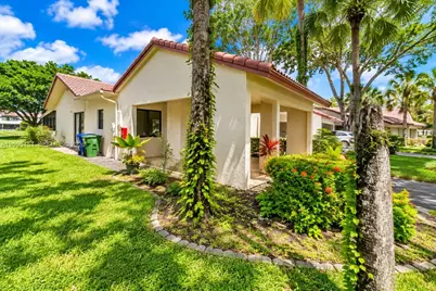 16273 Laurel Dr #7, Weston, FL 33326 - Photo 17