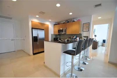 1060 Brickell Ave #3111, Miami, FL 33131 - Photo 3