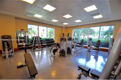 1060 Brickell Ave #3111, Miami, FL 33131 - Photo 15