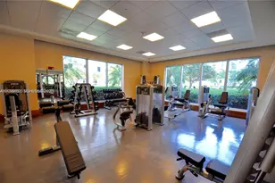 1060 Brickell Ave, Miami, FL 33131 - Photo 15