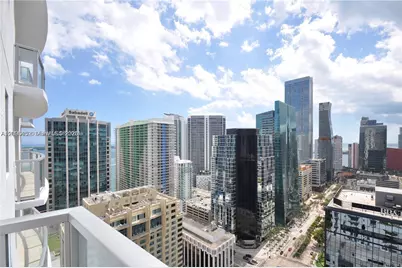 1060 Brickell Ave #3111, Miami, FL 33131 - Photo 11