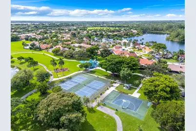 1661 N Goldeneye Ln, Homestead, FL 33035 - Photo 41