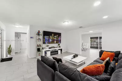 1661 N Goldeneye Ln, Homestead, FL 33035 - Photo 5