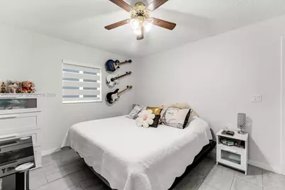 1661 N Goldeneye Ln, Homestead, FL 33035 - Photo 13